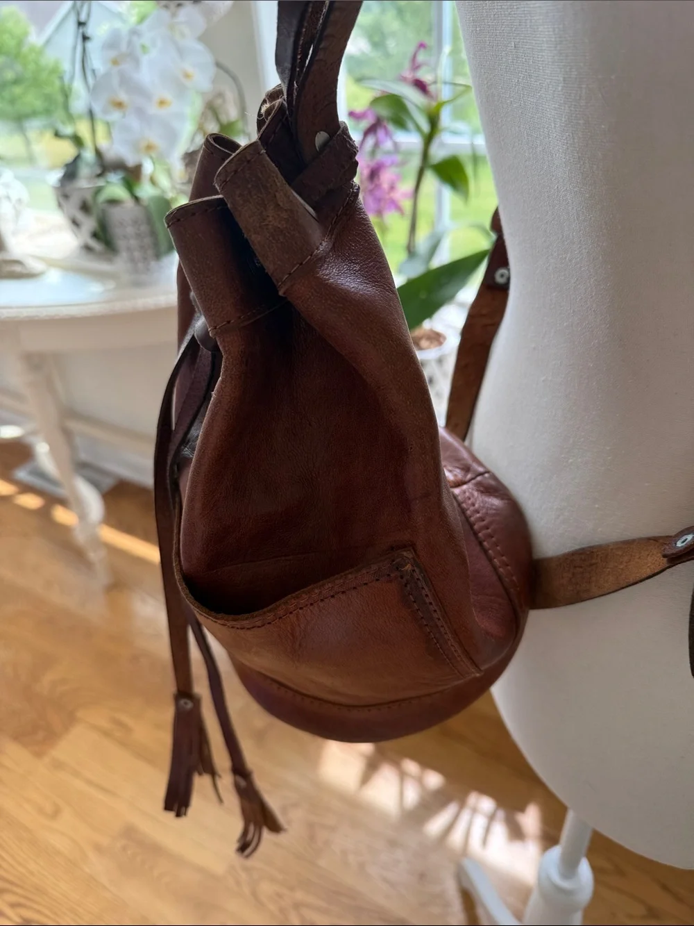 Vintage Brown Leather Drawstring Backpack - Picture 2 of 16